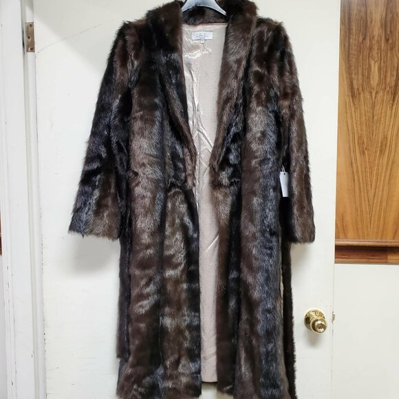NWT $318 Revolve L'Academie 'The Fleurette' Brown Faux-Fur Belted Coat, SZ M - Picture 10 of 16